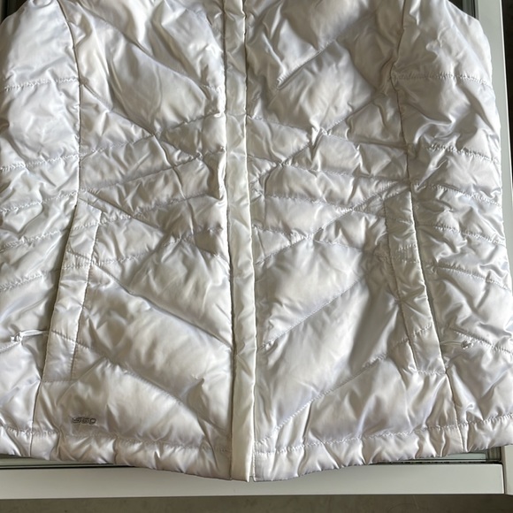 The North Face puffer vest - Picture 3 of 6